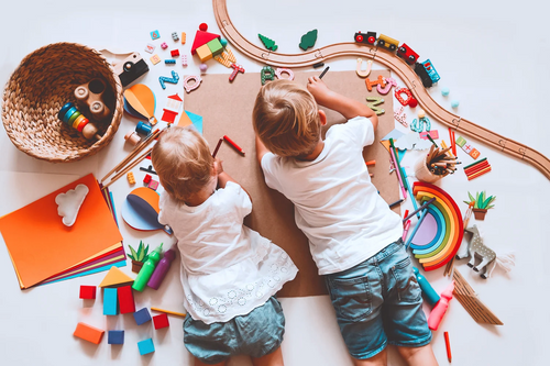 Montessori Toys for Early Childhood Development: A Guide