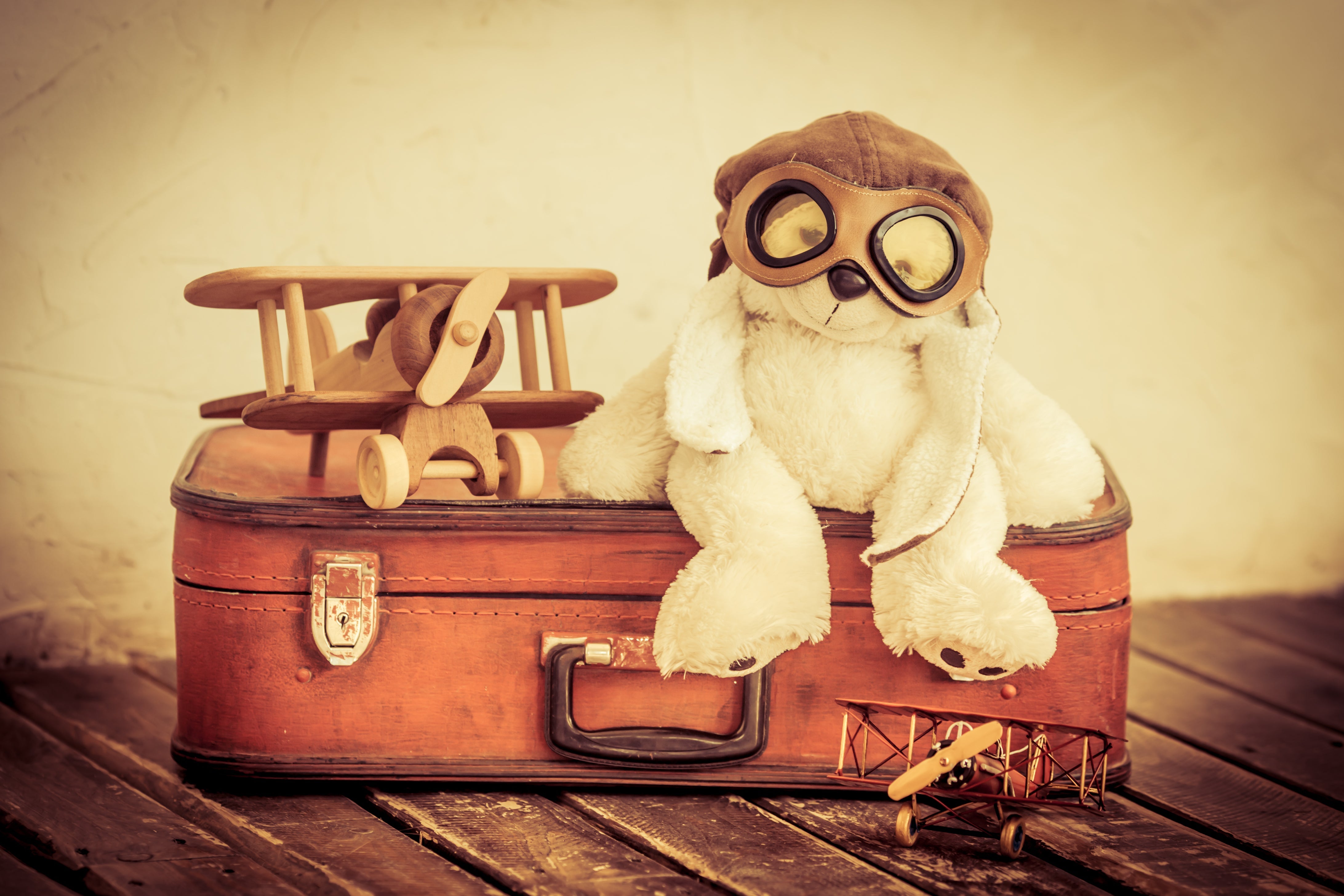 Montessori Toys for Travel (Car, Airplane, and Small Spaces)