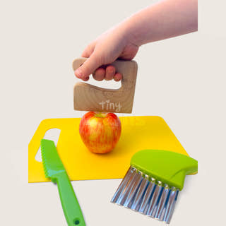 Montessori fruits cutting kit